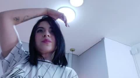 analuciaa_ online show from 01-17-26, 04:39