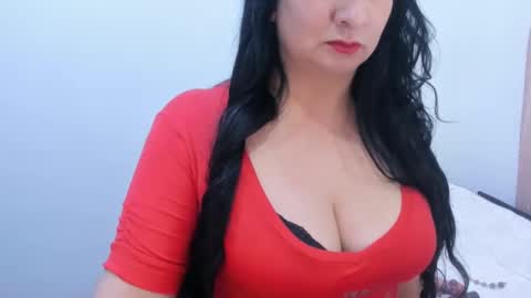 Snapshot of anamaria288 chatting on 12-31-24, 03:55 anamaria288 online show from 12-31-24, 03:55