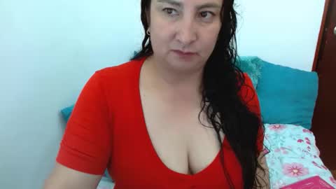 Snapshot of anamaria288 chatting on 03-26-26, 04:12 anamaria288 online show from 03-26-26, 04:12