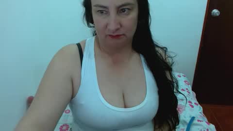 Snapshot of anamaria288 chatting on 03-31-26, 01:18 anamaria288 online show from 03-31-26, 01:18