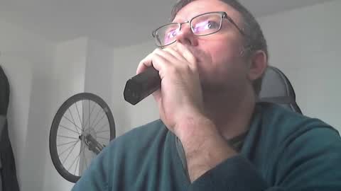 Snapshot of anarchox chatting on 12-17-24, 11:39 Andi online show from 12-17-24, 11:39