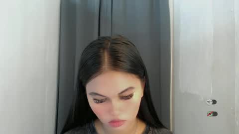 Snapshot of anaruru_ chatting on 07-01-26, 01:24 ANA online show from 07-01-26, 01:24