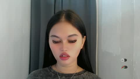 Snapshot of anaruru_ chatting on 07-02-26, 04:02 ANA online show from 07-02-26, 04:02