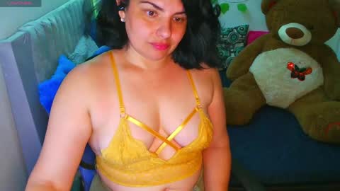 Snapshot of anaspark chatting on 05-15-26, 02:02 Ana online show from 05-15-26, 02:02