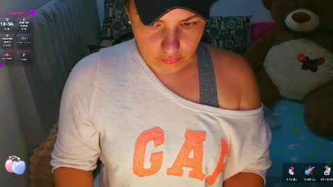 Snapshot of anaspark chatting on 06-16-26, 01:14 Ana online show from 06-16-26, 01:14