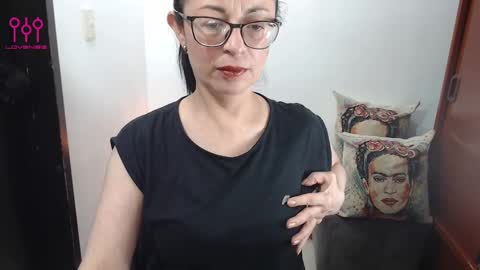 Snapshot of anasstaciaevanss chatting on 02-12-25, 03:07 Anastacia online show from 02-12-25, 03:07