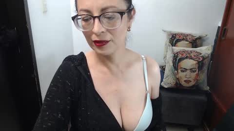 Snapshot of anasstaciaevanss chatting on 09-14-25, 01:38 Anastacia online show from 09-14-25, 01:38