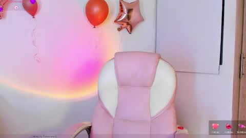Snapshot of anastaciablake chatting on 05-08-26, 04:40 Anastacia online show from 05-08-26, 04:40
