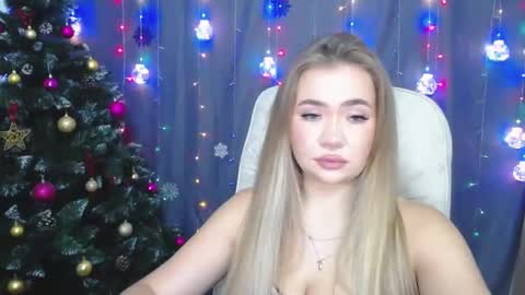 anastacyyellig online show from 12-24-24, 01:06