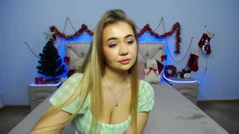 anastacyyellig online show from 01-08-25, 05:27