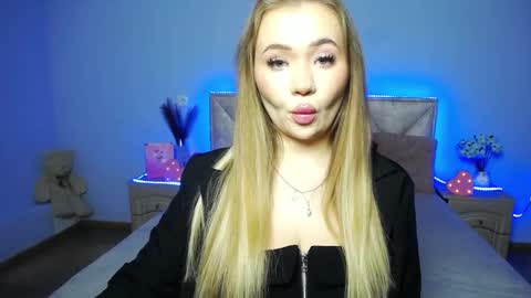 anastacyyellig online show from 01-25-25, 06:34