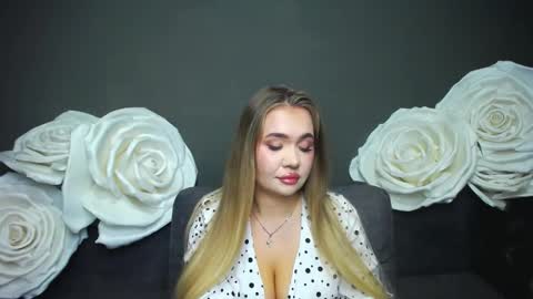 anastacyyellig online show from 09-14-25, 08:08