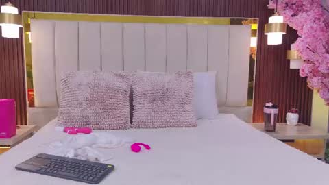 Snapshot of anastasia_steelegb chatting on 06-26-26, 12:20 Mia online show from 06-26-26, 12:20