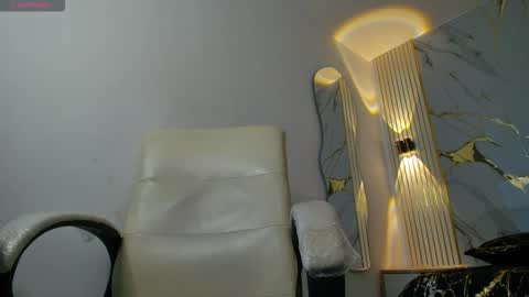 Anastasia online show from 10-18-25, 08:37