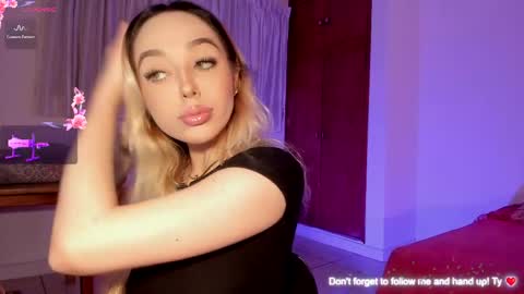 Snapshot of anastasiavega chatting on 04-18-26, 03:43 Anastasia online show from 04-18-26, 03:43