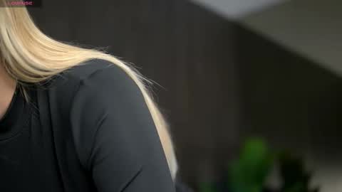 AnastasyaNoir online show from 11-14-25, 06:12