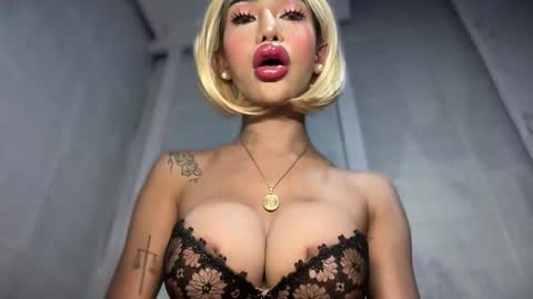 anawalters online show from 12-18-25, 04:07