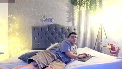 andy online show from 12-22-25, 12:24