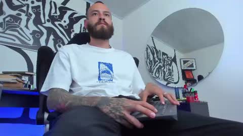 Snapshot of anders_x chatting on 06-14-26, 02:24 Andrs - online show from 06-14-26, 02:24