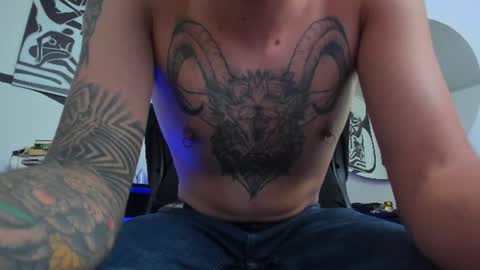 Snapshot of anders_x chatting on 07-10-26, 01:32 Andrs - online show from 07-10-26, 01:32