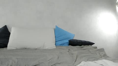 andneveragain online show from 01-11-25, 05:40