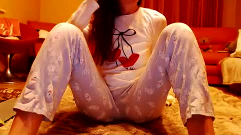 Snapshot of andrasweetie chatting on 07-04-26, 07:31 Andra online show from 07-04-26, 07:31
