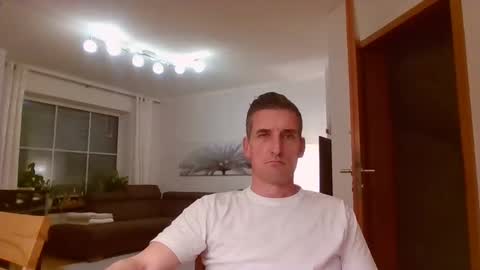 Name online show from 12-01-24, 07:03