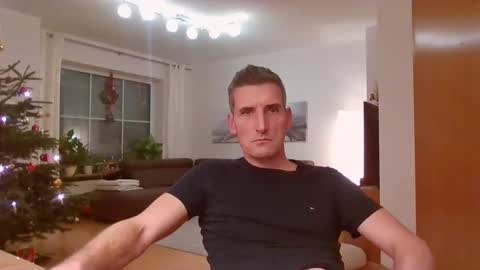 Name online show from 12-25-24, 05:05