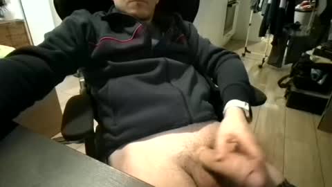 Snapshot of andre7760 chatting on 03-02-26, 07:21 my skyp ericson1976 online show from 03-02-26, 07:21