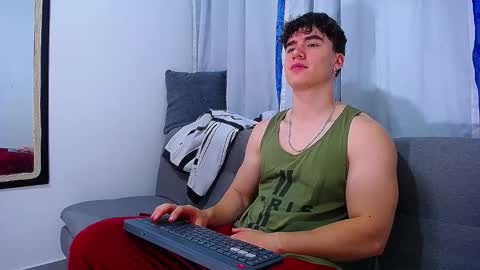 Andre Parker online show from 10-24-25, 01:35