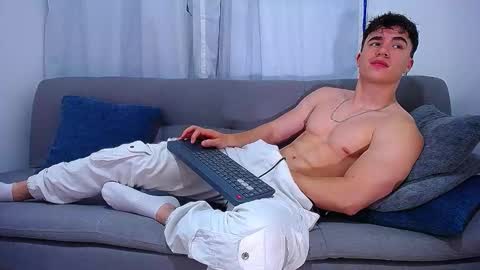 Andre Parker online show from 11-18-25, 01:33