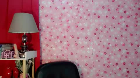 Snapshot of andrea06121998 chatting on 10-04-25, 10:46 andrea06121998 online show from 10-04-25, 10:46