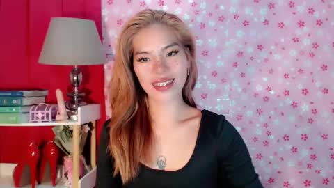 Snapshot of andrea06121998 chatting on 10-07-25, 08:33 andrea06121998 online show from 10-07-25, 08:33