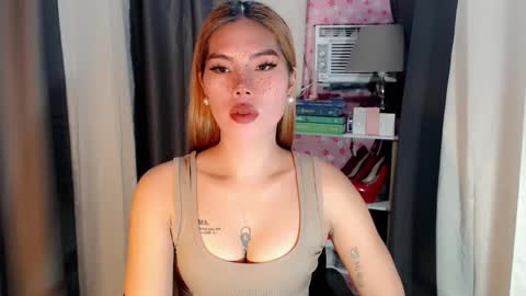 andrea06121998 online show from 03-04-26, 12:33