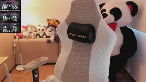 Snapshot of andrea_bonnie chatting on 03-31-26, 11:10 andrea_bonnie online show from 03-31-26, 11:10