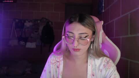 Andrea  online show from 07-18-26, 05:22
