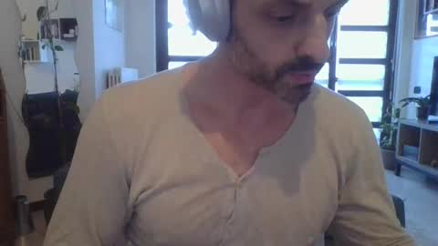 Snapshot of andrea_feetlover chatting on 04-03-26, 04:38 andrea_feetlover online show from 04-03-26, 04:38