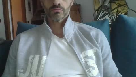 Snapshot of andrea_feetlover chatting on 04-11-26, 12:53 andrea_feetlover online show from 04-11-26, 12:53