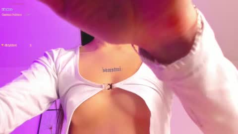 Snapshot of andrea_flow chatting on 02-19-25, 02:12 Andrea online show from 02-19-25, 02:12