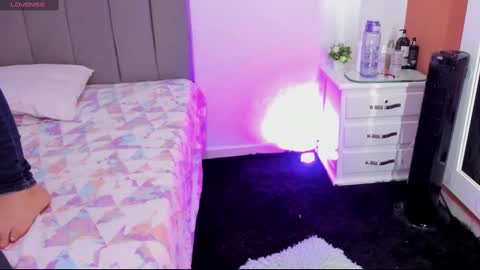  Andrea  online show from 10-07-25, 11:51