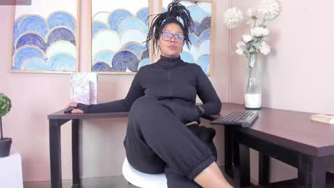 Snapshot of andreaa_zoee_ chatting on 05-17-26, 02:35 Andrea Zoelins online show from 05-17-26, 02:35