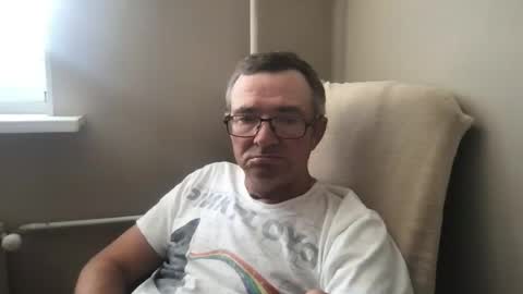 Snapshot of andreass60 chatting on 07-31-26, 05:07 andreass60 online show from 07-31-26, 05:07