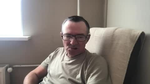 Snapshot of andreass60 chatting on 08-03-26, 06:01 andreass60 online show from 08-03-26, 06:01