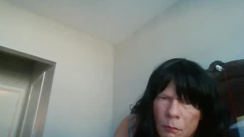 Snapshot of andreatranssub chatting on 10-19-25, 01:56 Imdrsuki online show from 10-19-25, 01:56
