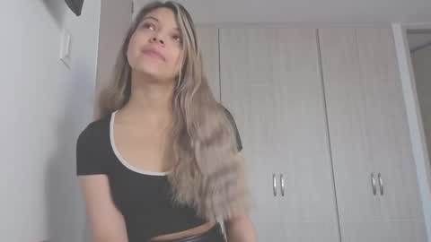 andreau 19 online show from 11-28-25, 01:25