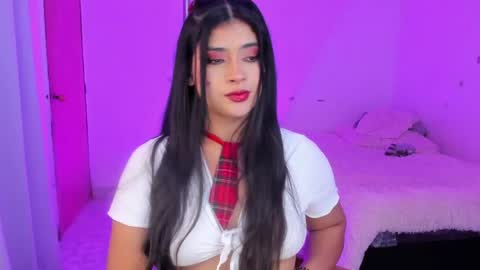 Snapshot of andreeart chatting on 05-21-26, 01:56 ig online show from 05-21-26, 01:56