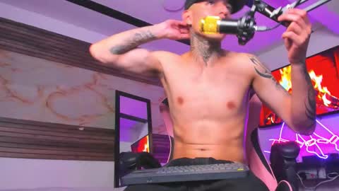 Snapshot of andrees_s chatting on 10-11-25, 04:12 andrees_s online show from 10-11-25, 04:12