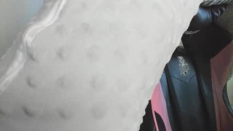 Snapshot of andrees_s chatting on 11-21-25, 07:01 andrees_s online show from 11-21-25, 07:01