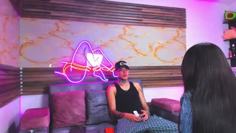 andrees_s online show from 04-18-26, 07:51