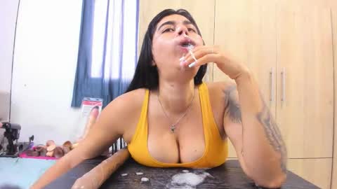 yudith online show from 11-22-25, 06:40